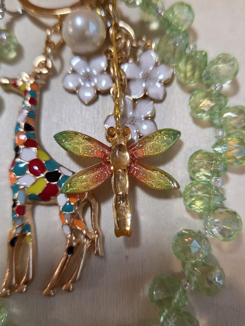 Whimsical Enameled Giraffe Dragonfly Bag Charm Keychain Green Beaded Wristlet - Picture 9 of 16
